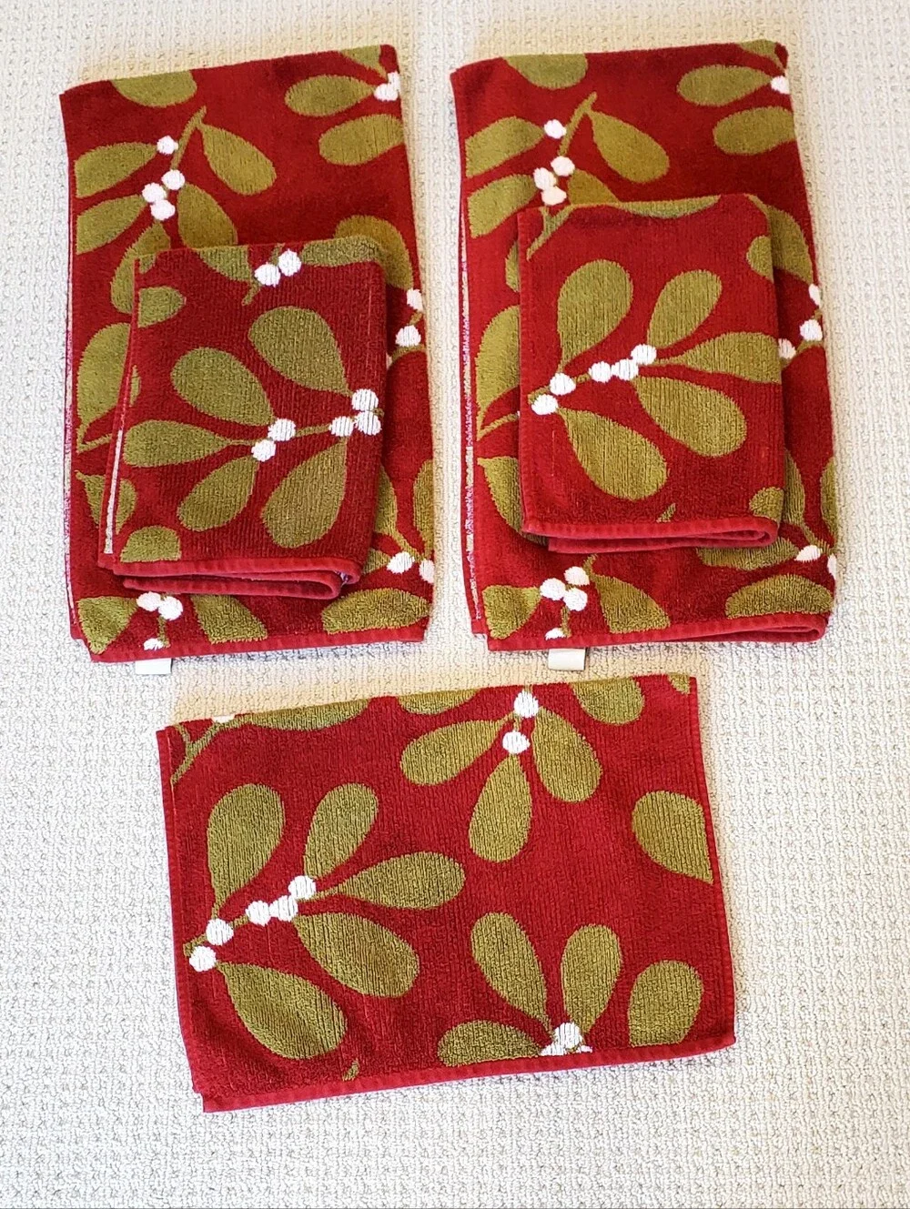 Pottery Barn Turkish Cotton Holly Leaf Red/Olive Green 5 Piece Towel Set